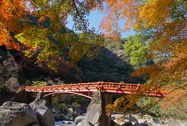 和歌山・奇絶峡 ©田辺観光協会