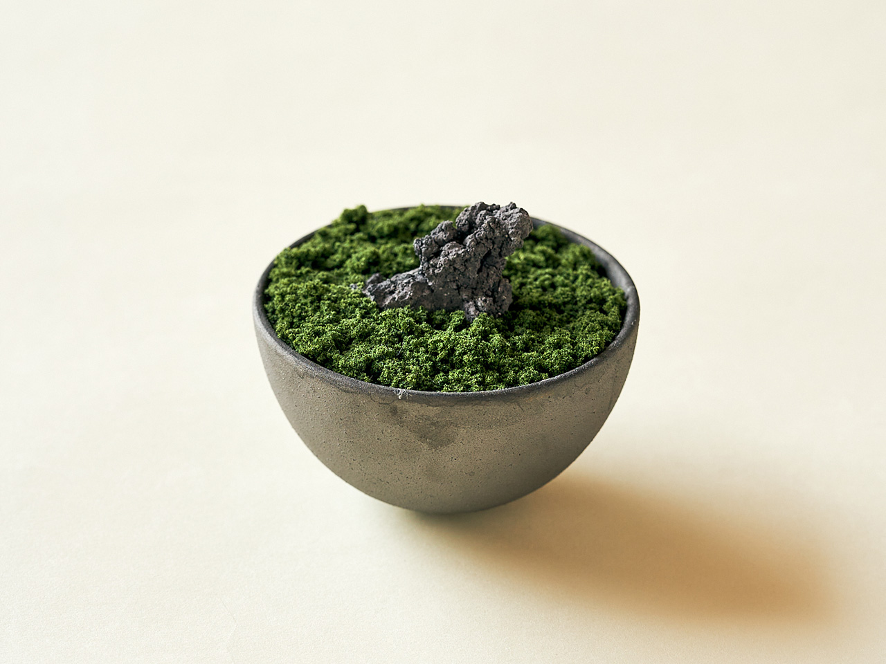 〈オニバス〉が手掛ける「Sanshu Moss Pot」2,200円。